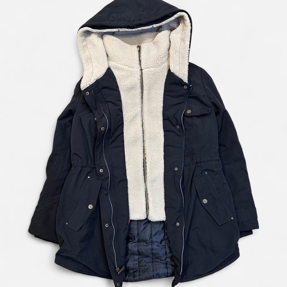 Koolaburra by UGG Black Hooded Sherpa Parka Jacket size small - Picture 3 of 8